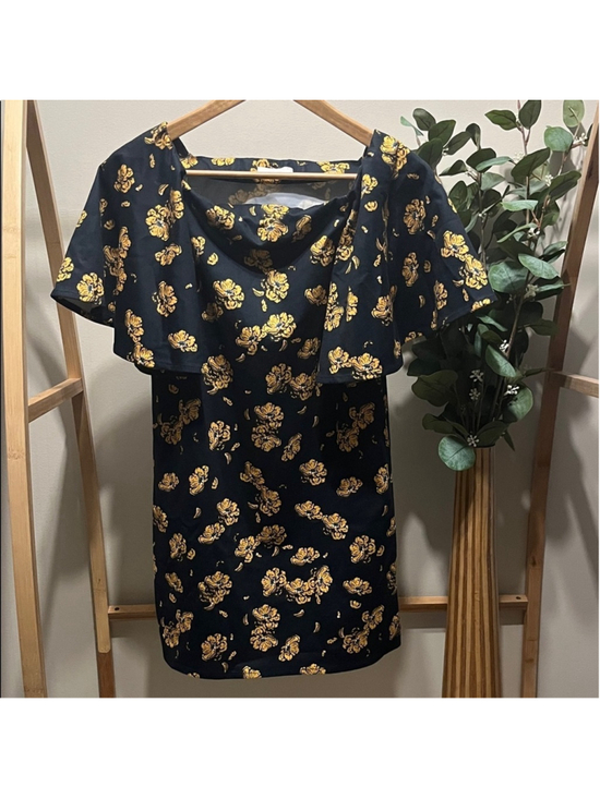 OAK + FORT Dresses & Skirts - OAK + FORT Black and Gold Floral Dress a185